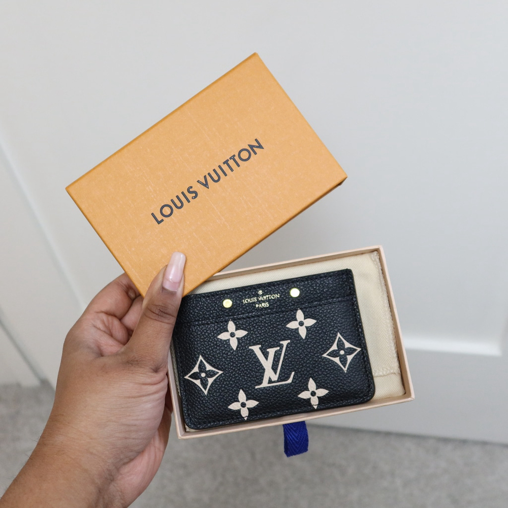 Louis Vuitton Black & Cream Monogram Card Holder - Picture 2 of 16
